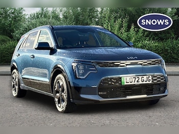 2022 (72) - 150kW 4 65kWh 5dr Auto