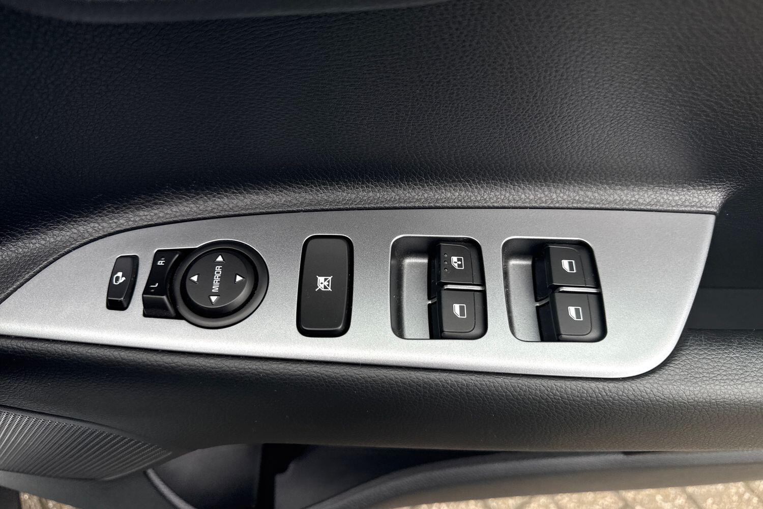 Used Kia Stonic 2024 for sale - 76677578: Photo 18