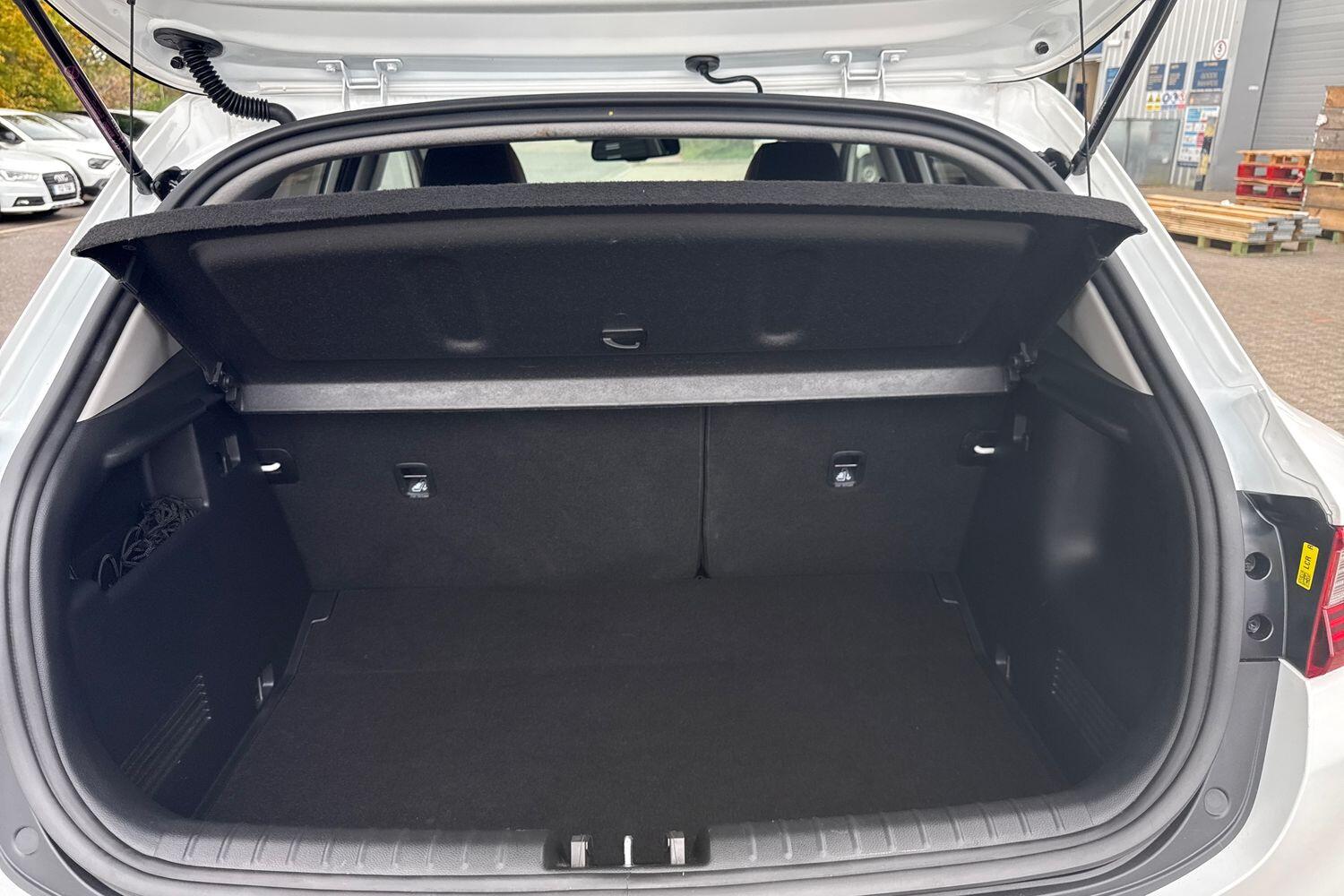 Used Kia Stonic 2024 for sale - 76677578: Photo 20