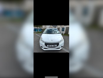 Used Peugeot 208 2014 for sale - 78143809: Photo