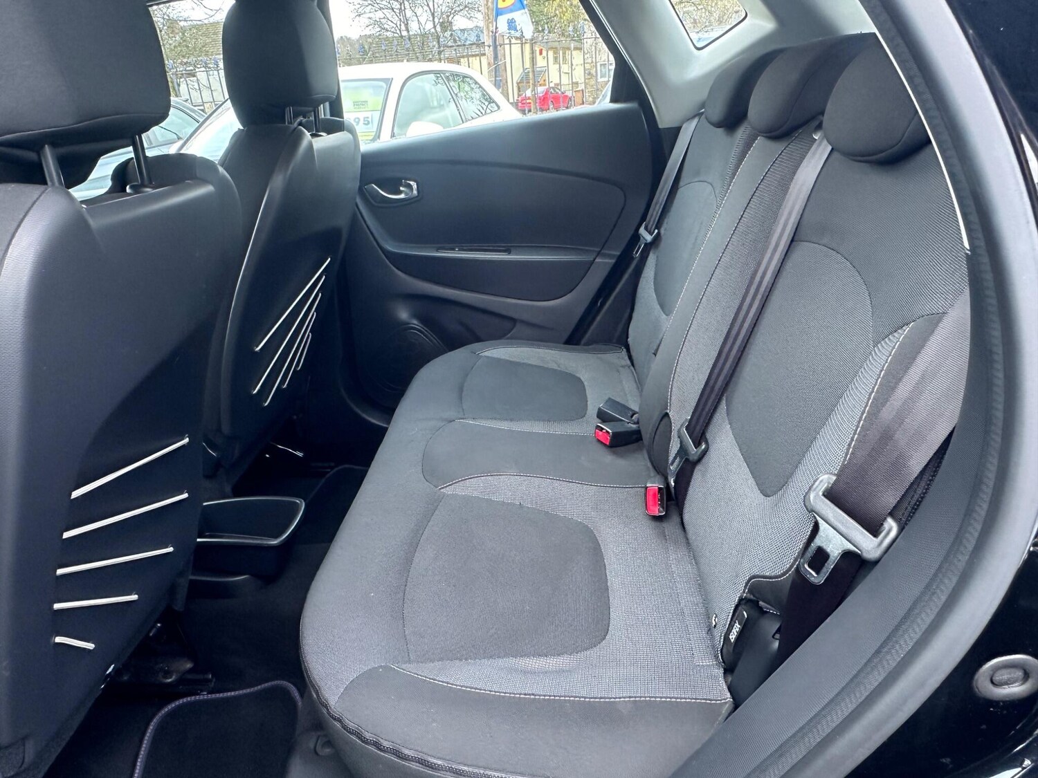 Used Renault Captur 2014 for sale - 77764269: Photo 24