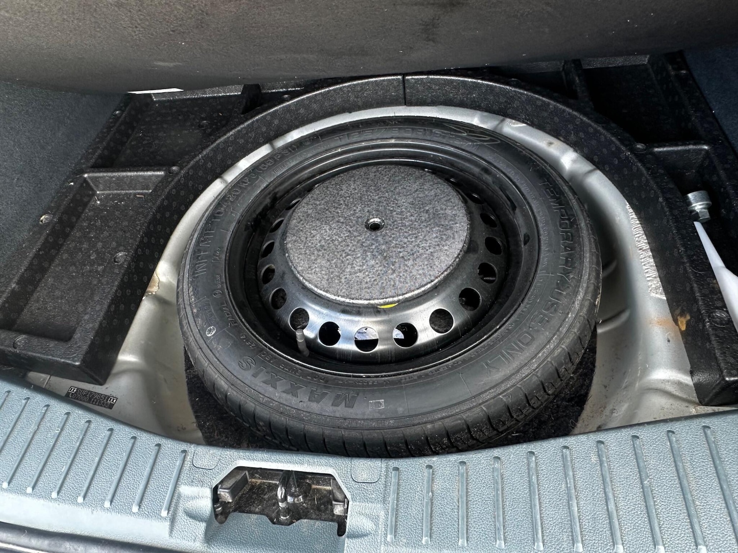 Used Ford C-Max 2015 for sale - 78053670: Photo 30