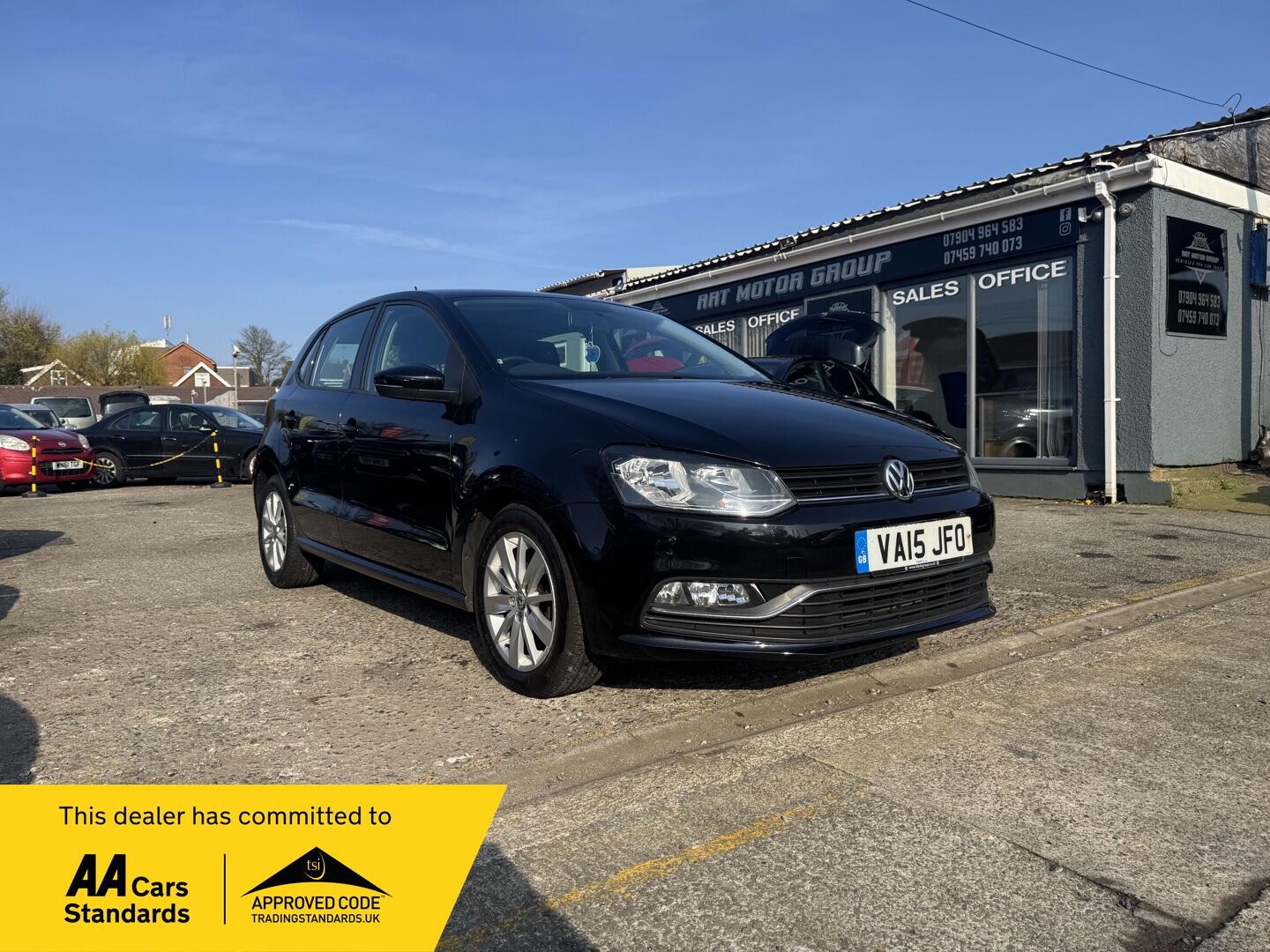 Used Volkswagen Polo 2015 for sale - 77976133: Photo 1