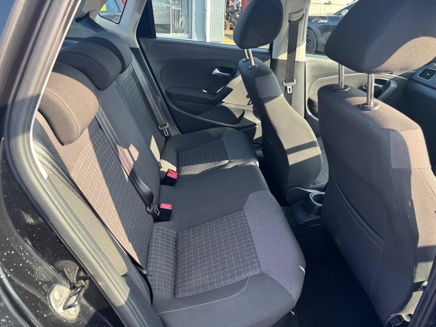 Used Volkswagen Polo 2015 for sale - 77976133: Photo 24