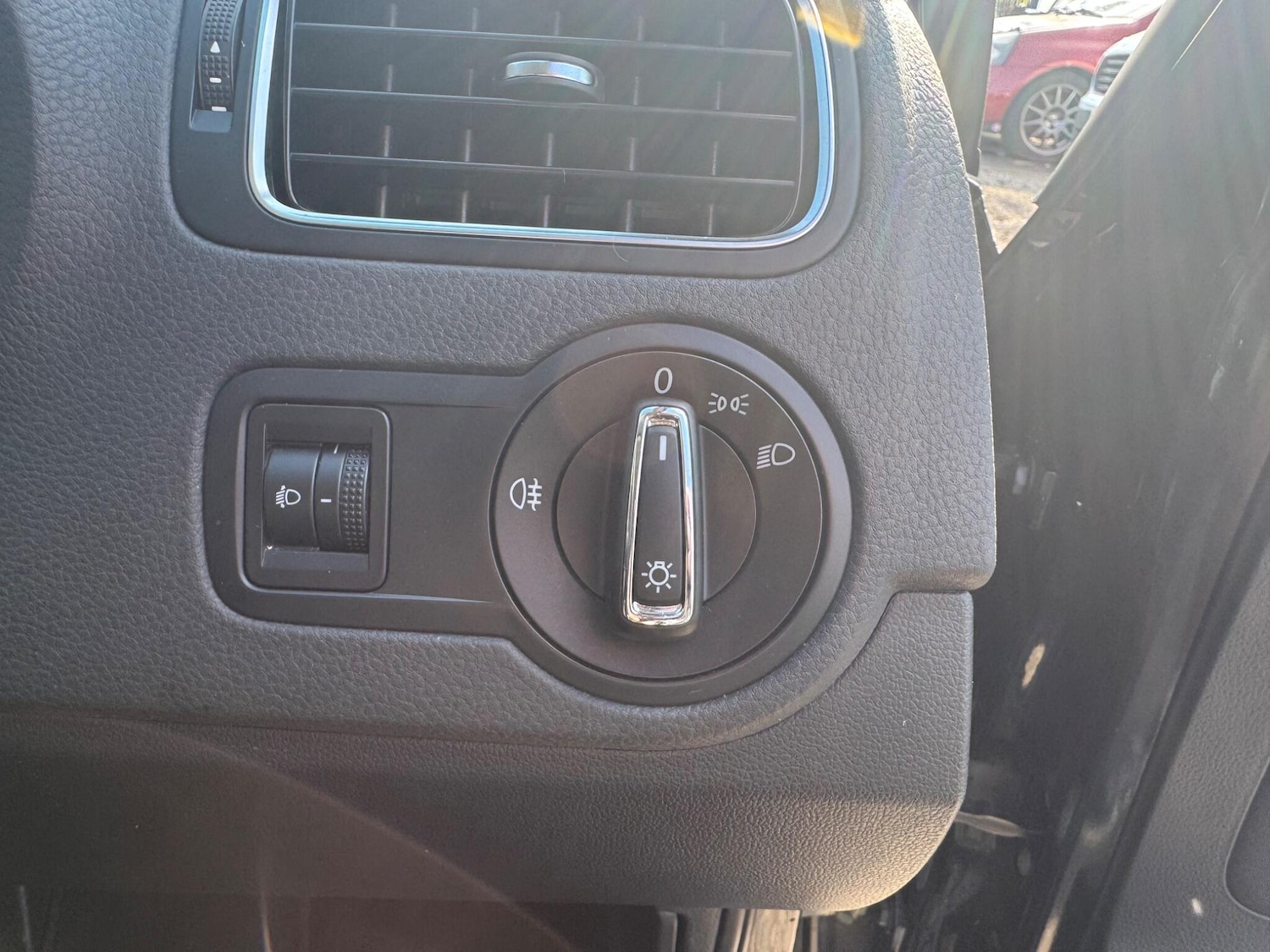 Used Volkswagen Polo 2015 for sale - 77976133: Photo 26