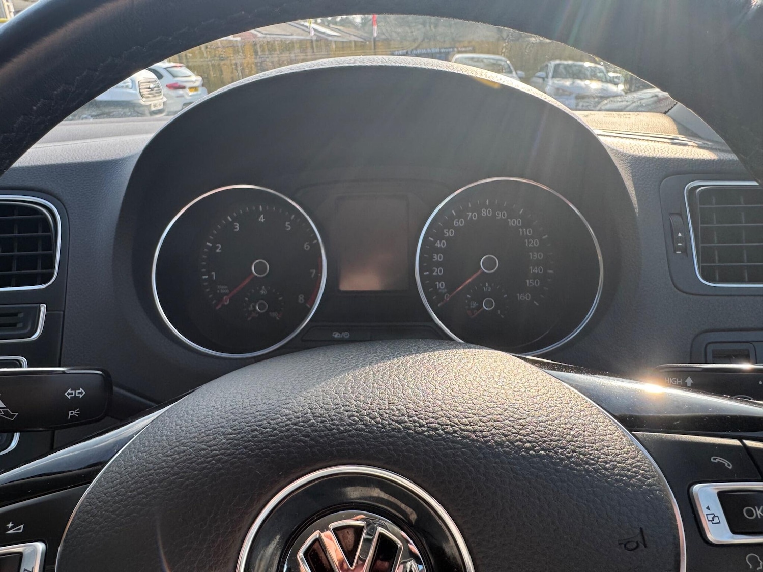 Used Volkswagen Polo 2015 for sale - 77976133: Photo 37