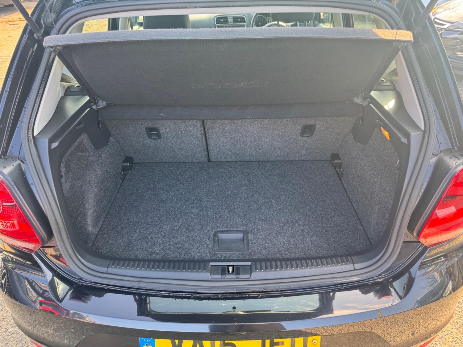 Used Volkswagen Polo 2015 for sale - 77976133: Photo 40