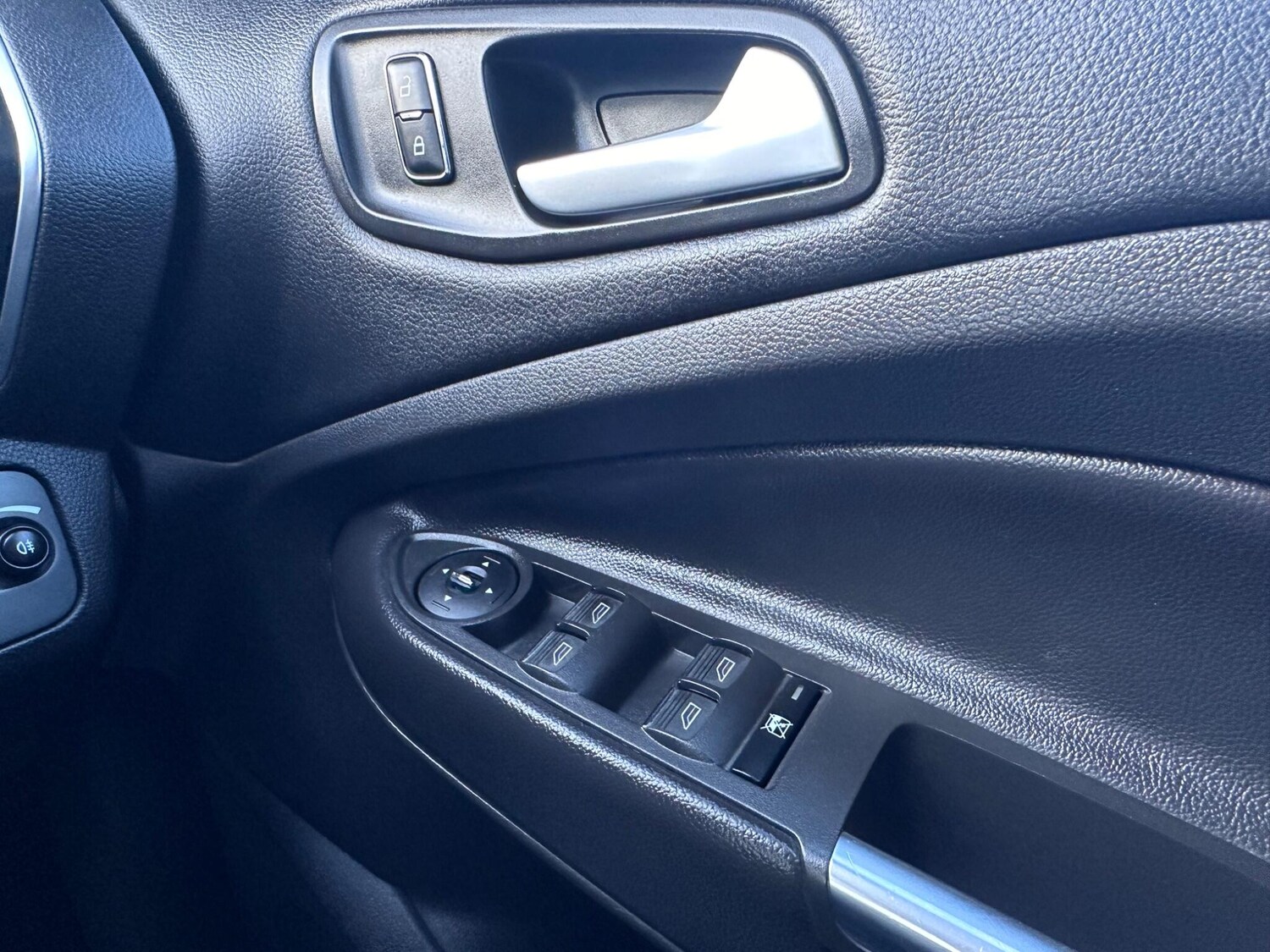 Used Ford Kuga 2014 for sale - 77764270: Photo 21