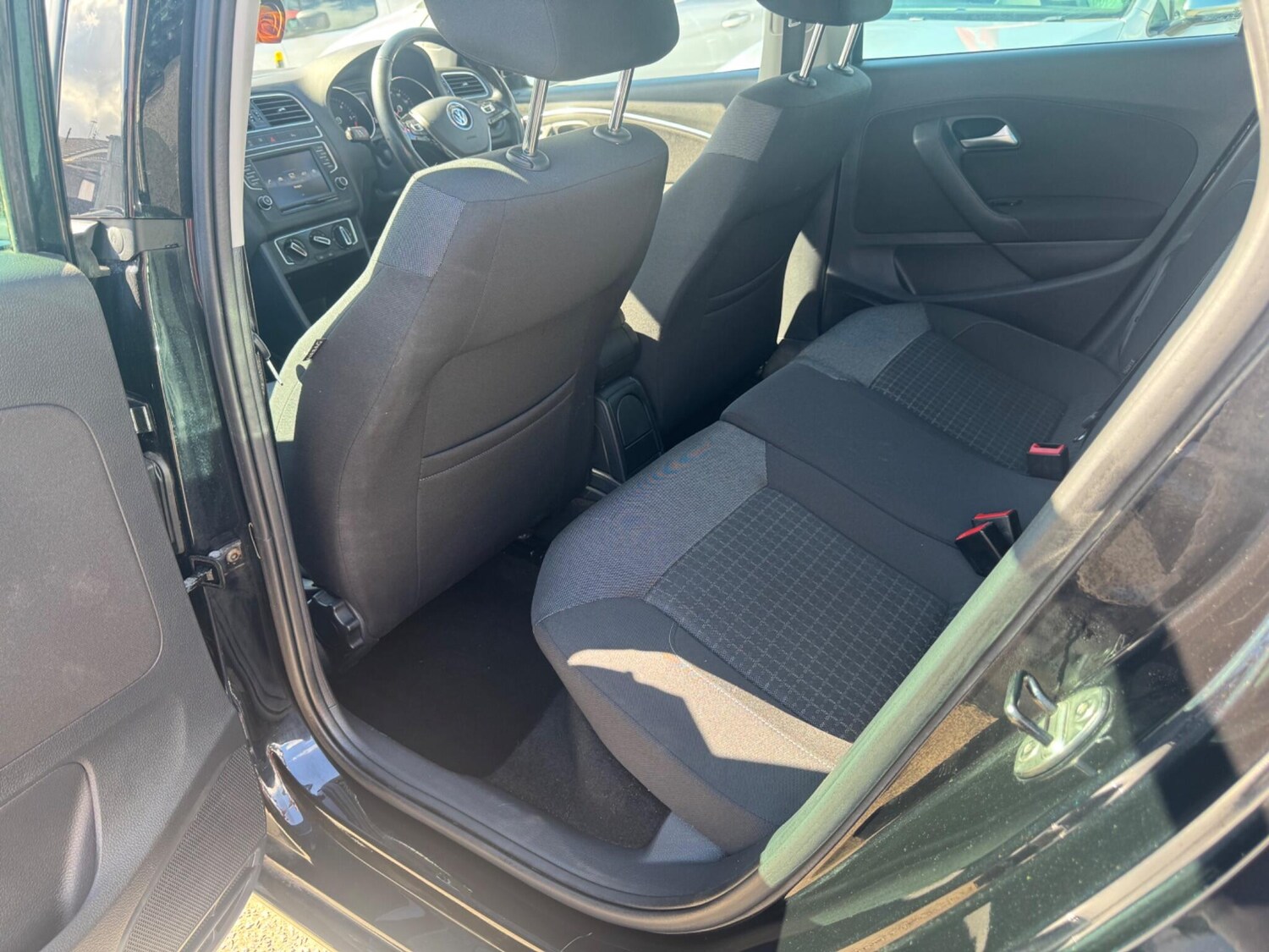 Used Volkswagen Polo for sale - 78122259: Photo 24