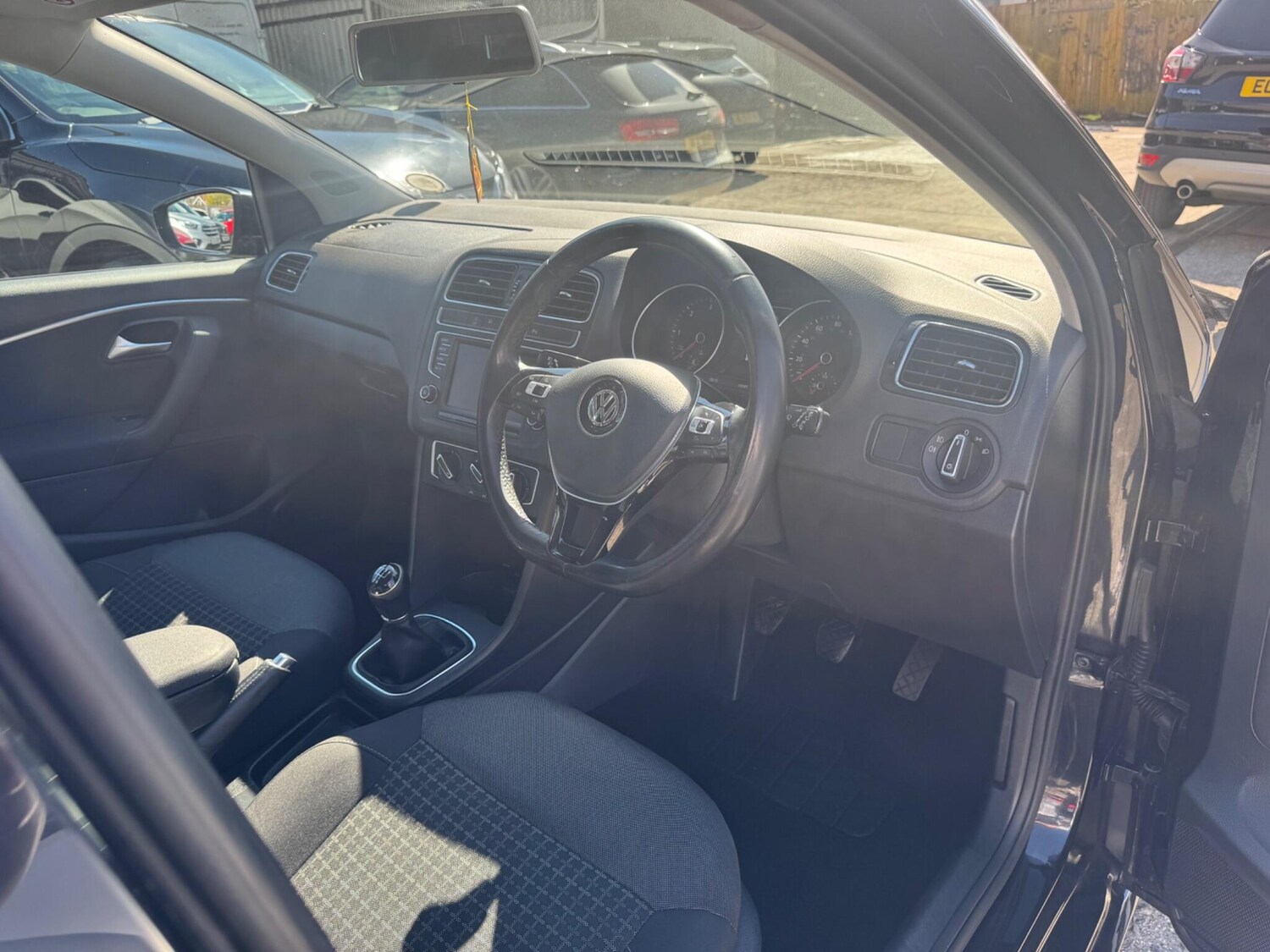 Used Volkswagen Polo for sale - 78122259: Photo 44