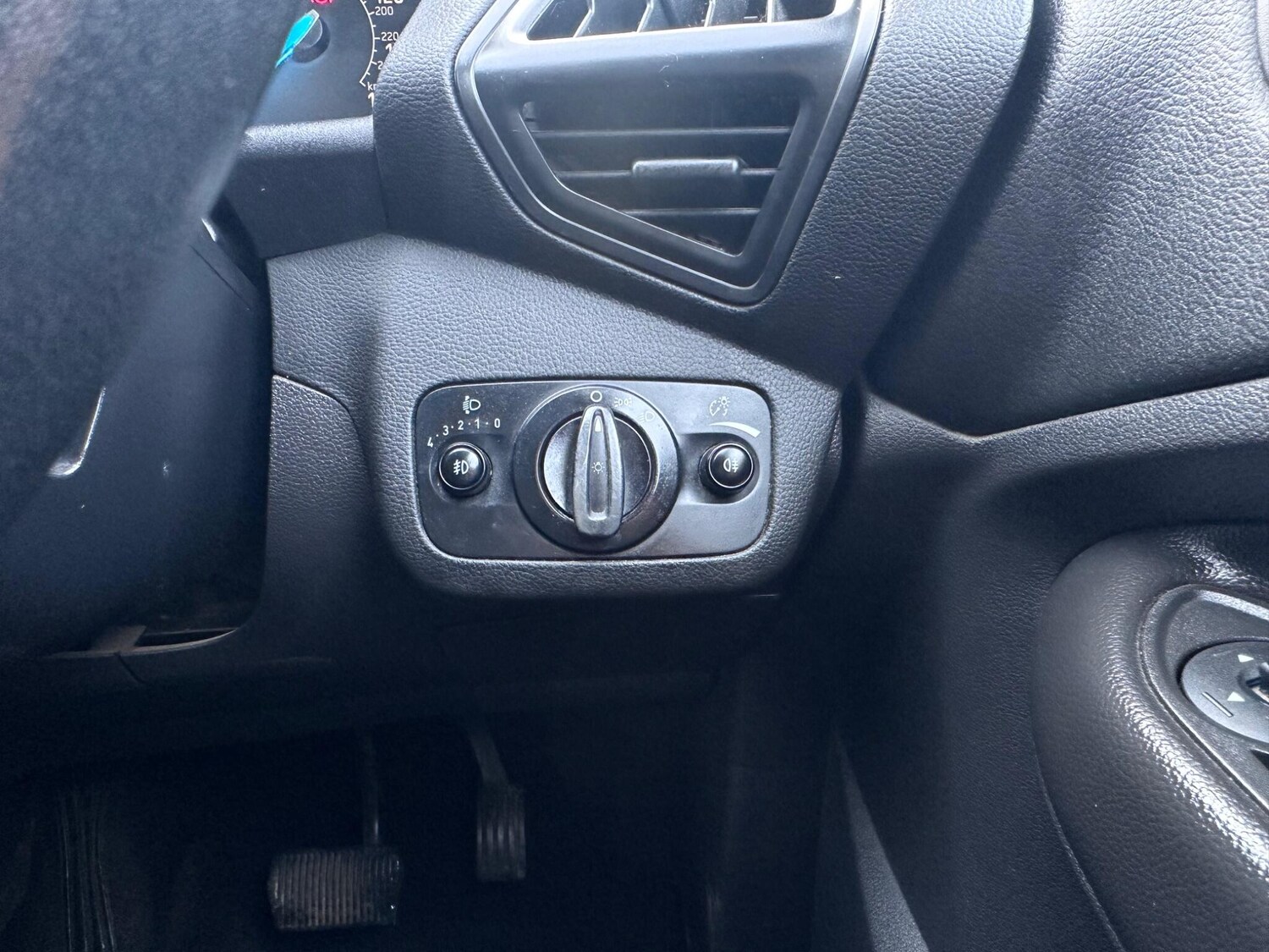 Used Ford Kuga 2018 for sale - 77764266: Photo 25