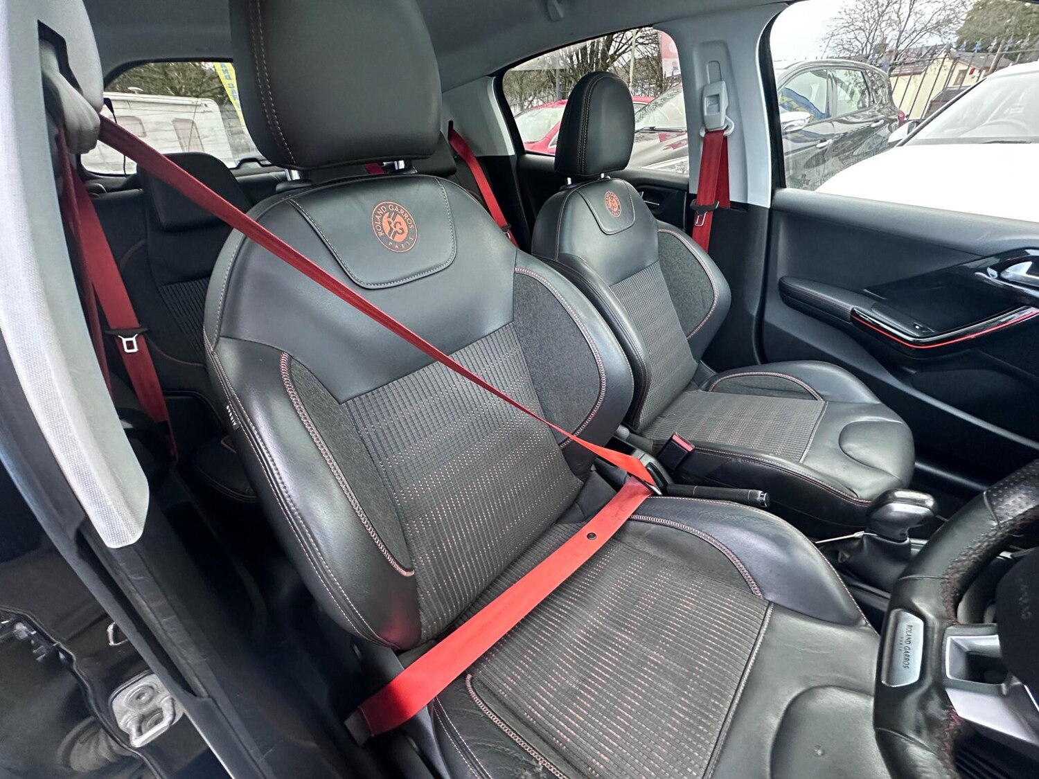 Used Peugeot 208 2016 for sale - 77764268: Photo 15