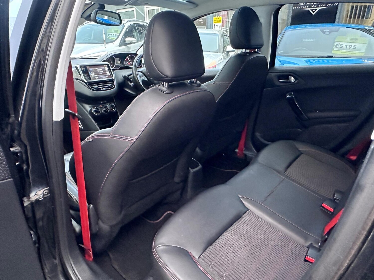 Used Peugeot 208 2016 for sale - 77764268: Photo 17