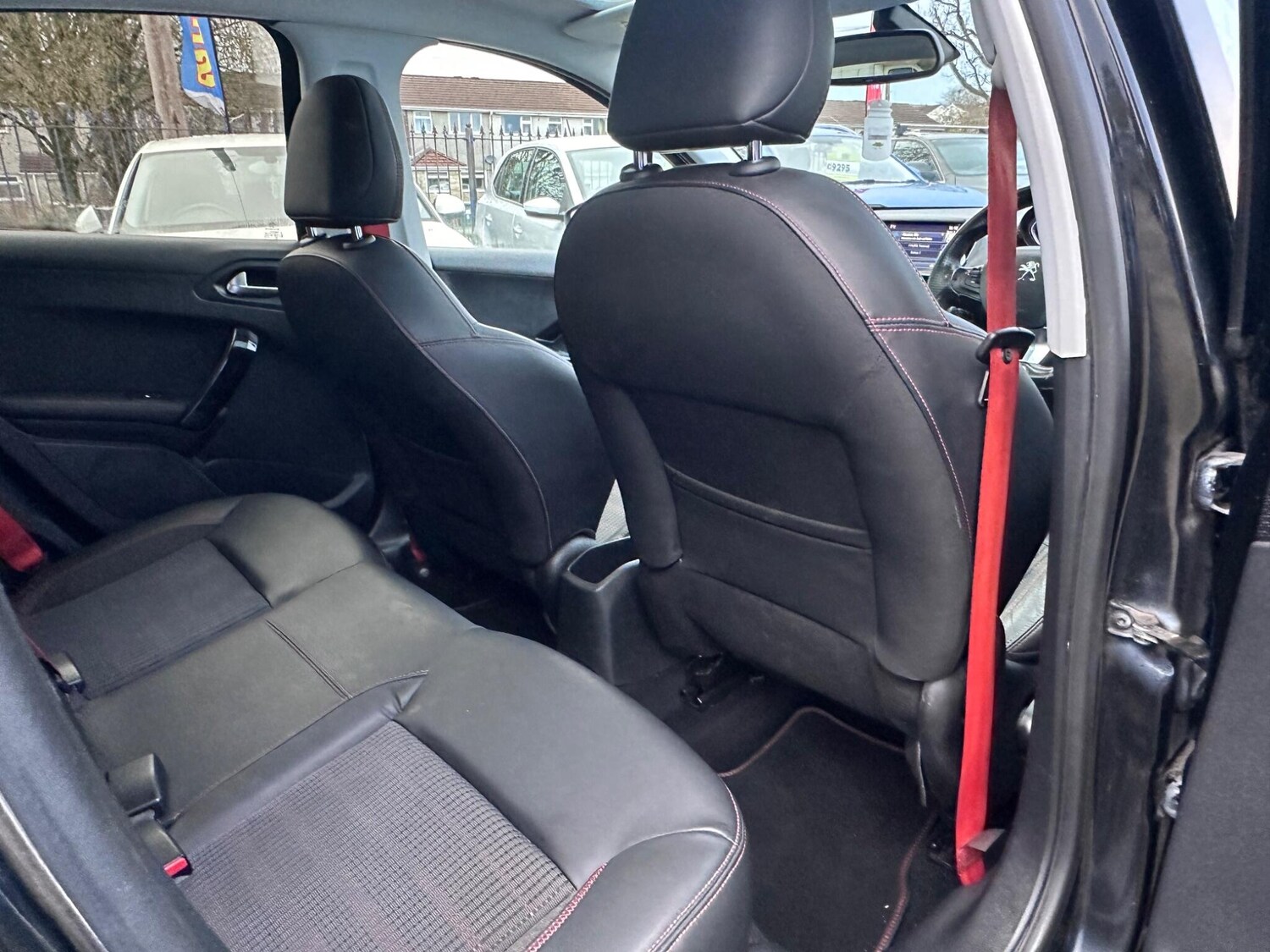 Used Peugeot 208 2016 for sale - 77764268: Photo 19