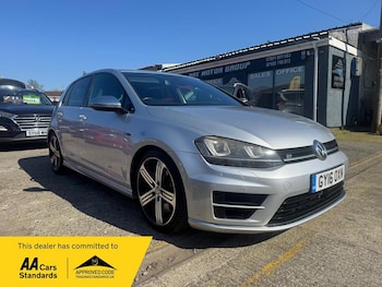 Used Volkswagen Golf 2016 for sale - 77960049: Photo