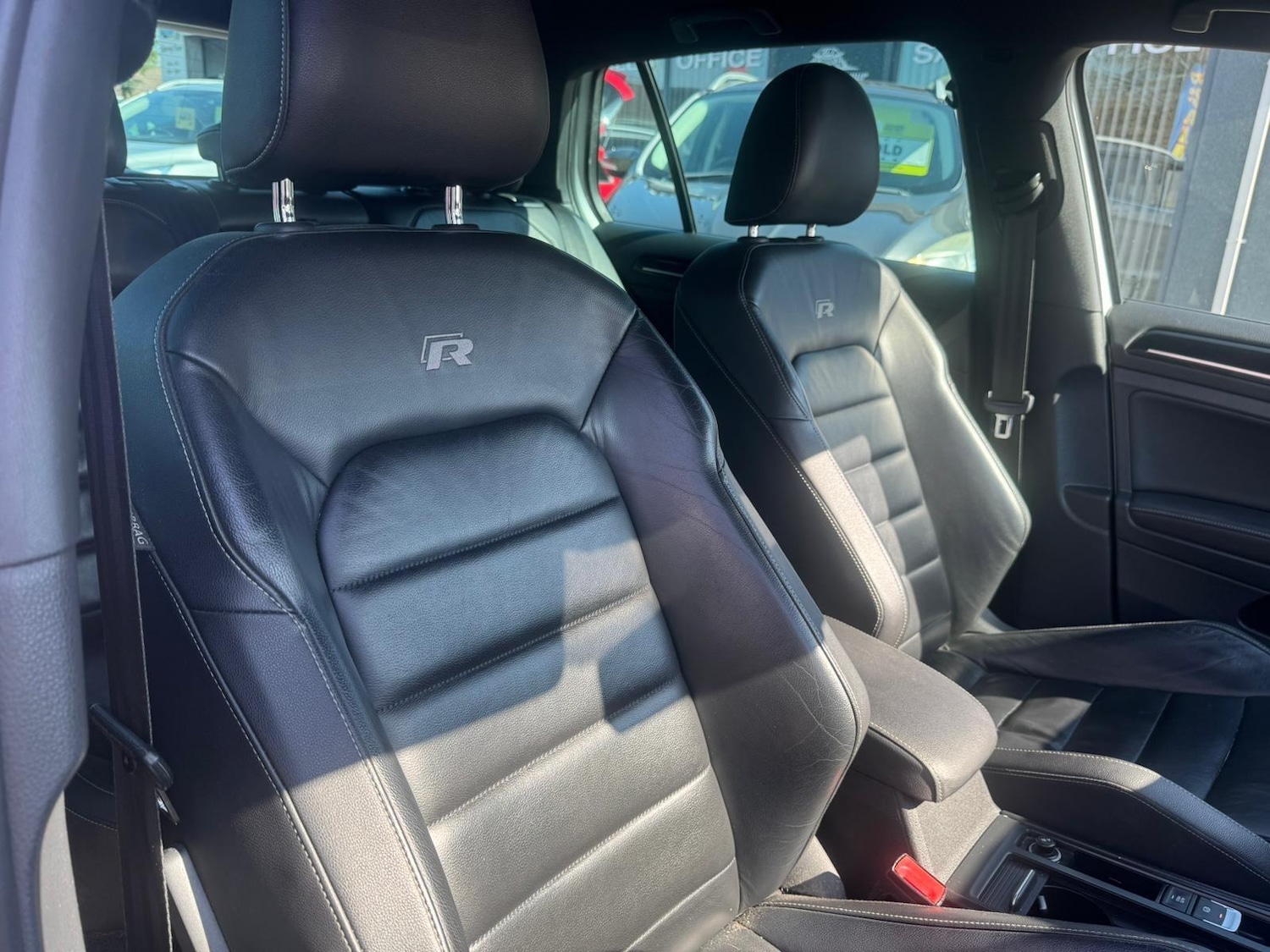 Used Volkswagen Golf 2016 for sale - 77960049: Photo 23