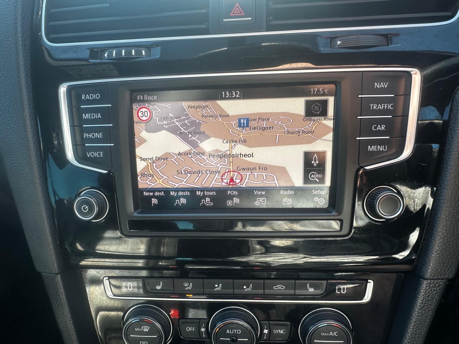 Used Volkswagen Golf 2016 for sale - 77960049: Photo 32