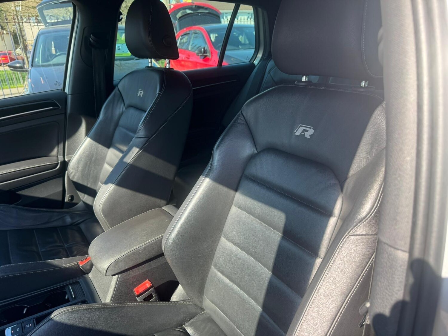 Used Volkswagen Golf 2016 for sale - 77960049: Photo 38