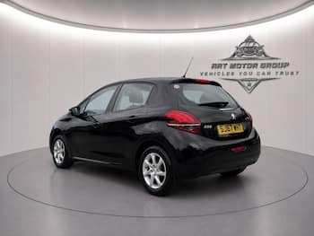Used Peugeot 208 2017 for sale - 79691779: Photo