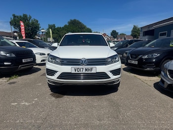 Used Volkswagen Touareg 2017 for sale - 78789370: Photo