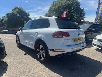 Used Volkswagen Touareg 2017 for sale - 78789370: Photo
