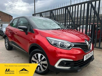 Used Renault Captur 2019 for sale - 76500570: Photo