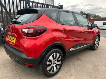Used Renault Captur 2019 for sale - 76500570: Photo