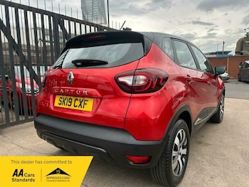 Used Renault Captur 2019 for sale - 78179070: Photo