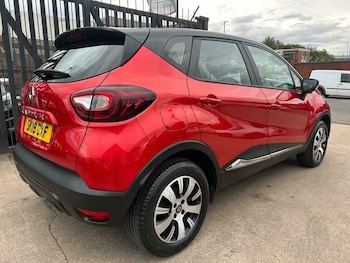 Used Renault Captur 2019 for sale - 78179070: Photo