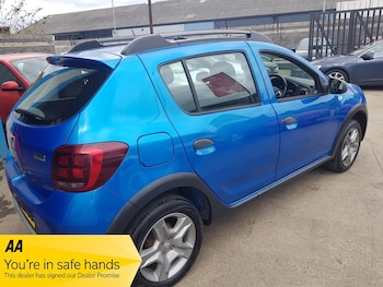 Used Dacia Sandero Stepway 2017 for sale - 76500548: Photo