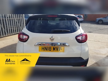 Used Renault Captur 2018 for sale - 76500589: Photo
