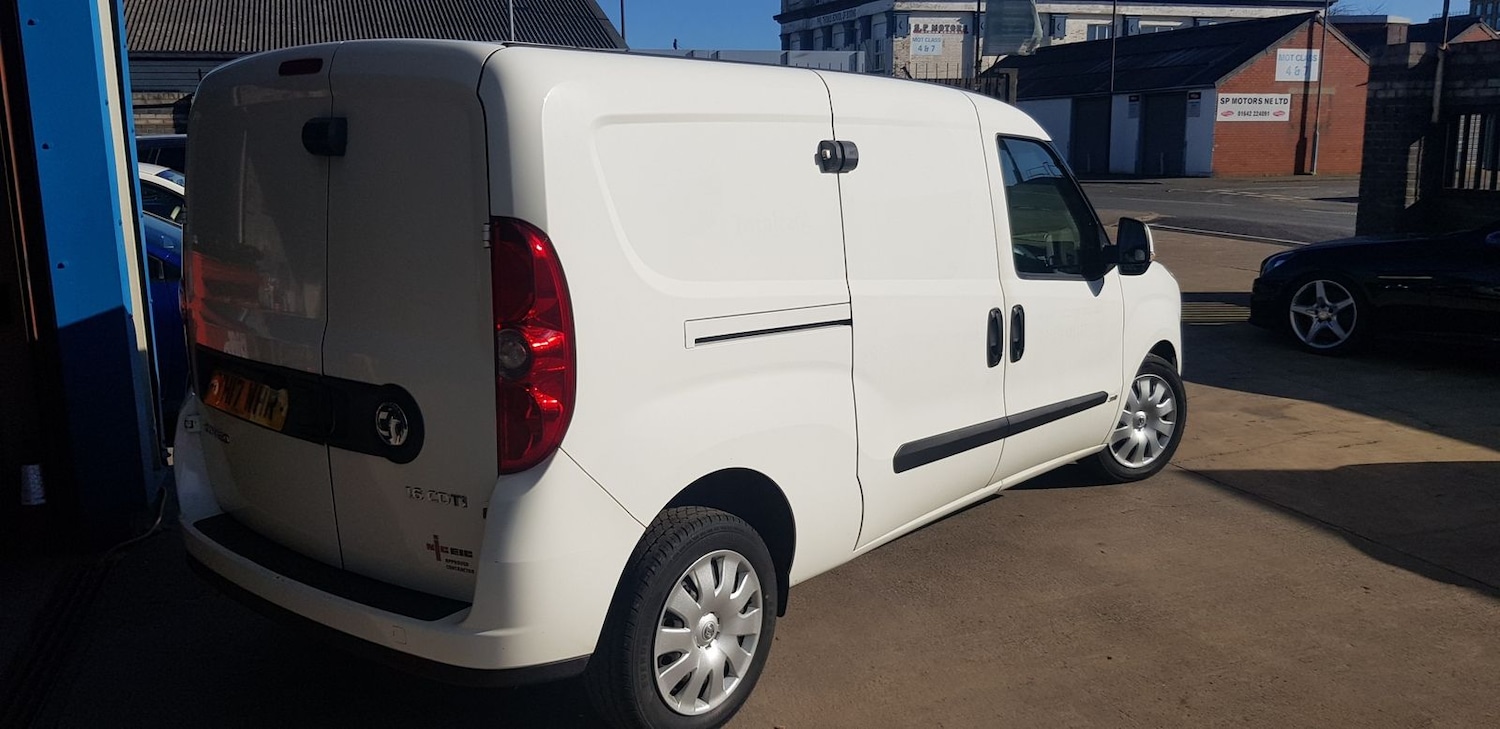 Used Vauxhall Combo 2017 for sale - 78179074: Photo 3