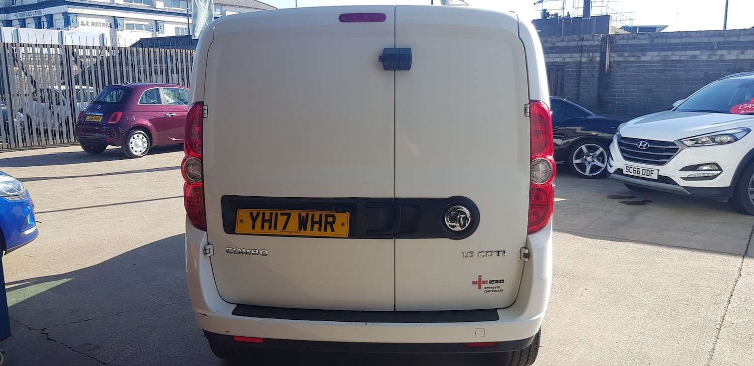 Used Vauxhall Combo 2017 for sale - 78179074: Photo 4