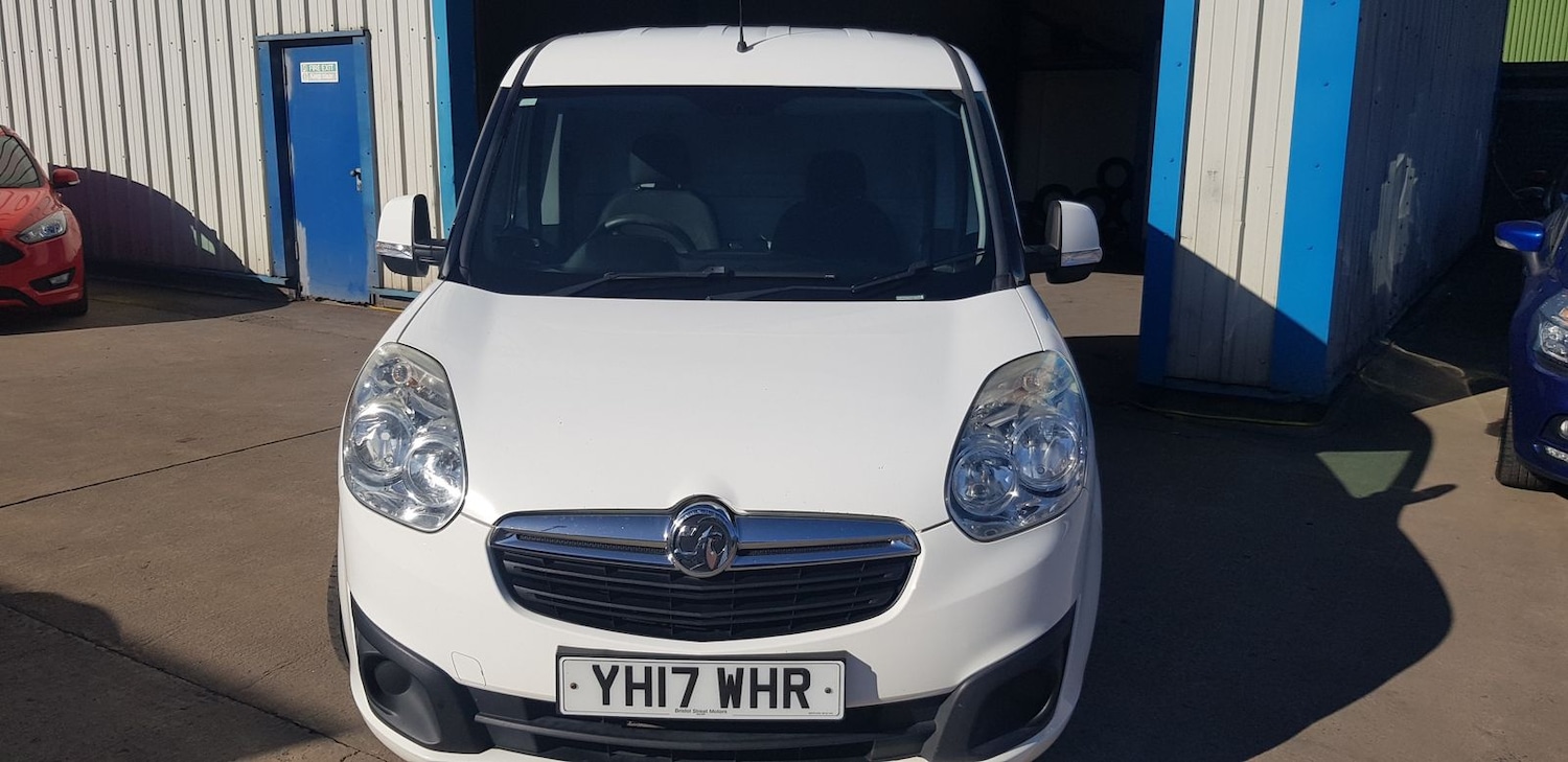 Used Vauxhall Combo 2017 for sale - 78179074: Photo 8