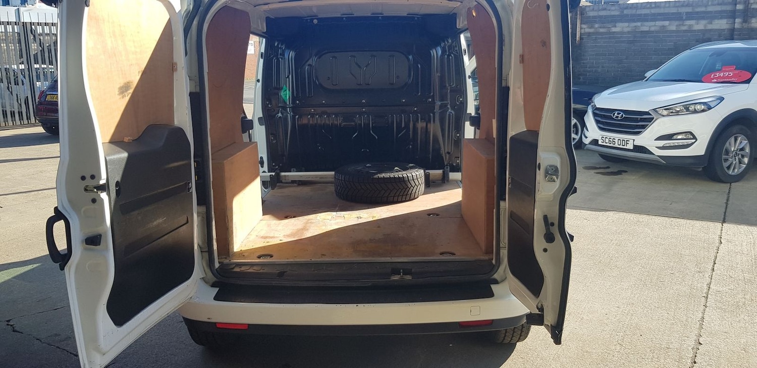 Used Vauxhall Combo 2017 for sale - 78179074: Photo 9