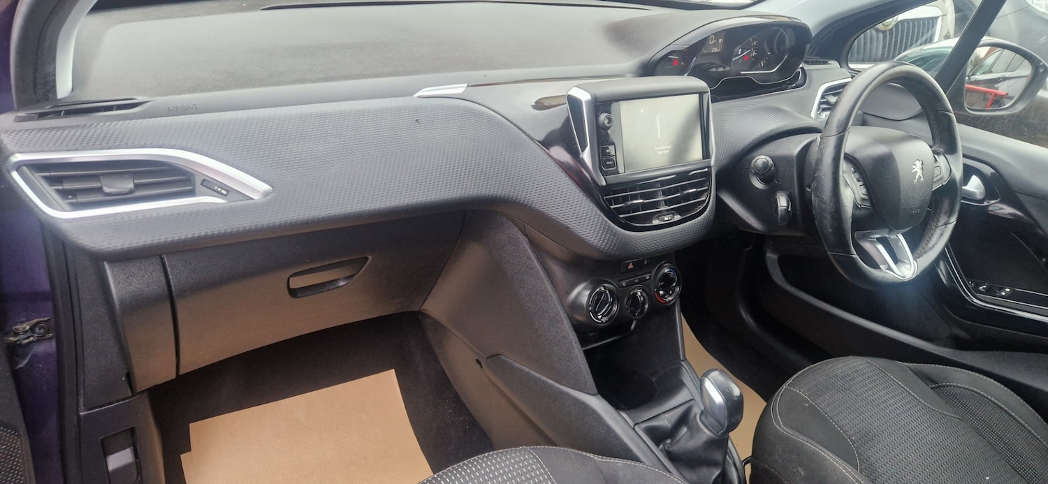 Used Peugeot 208 2016 for sale - 77556886: Photo 15