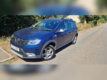Used Dacia Sandero Stepway 2017 for sale - 79119779: Photo