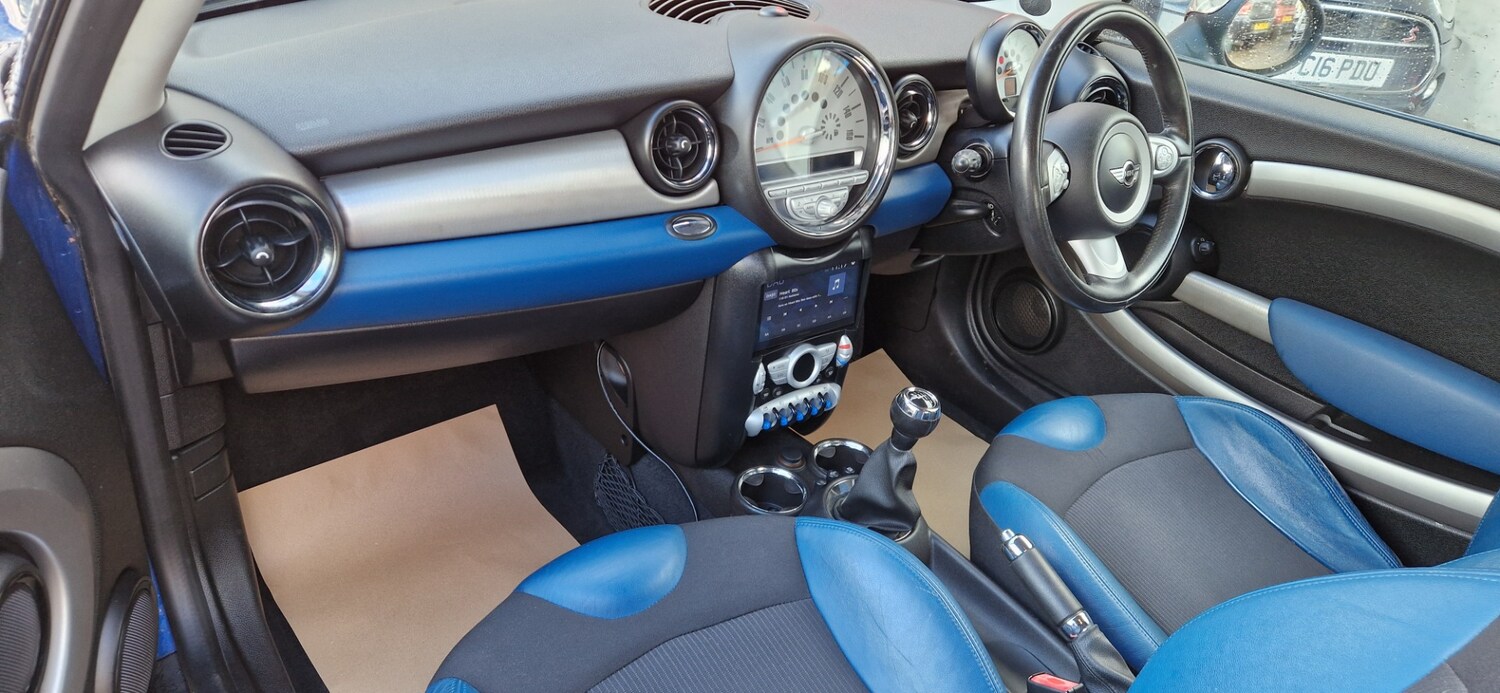 Used MINI Hatch 2009 for sale - 77475176: Photo 15