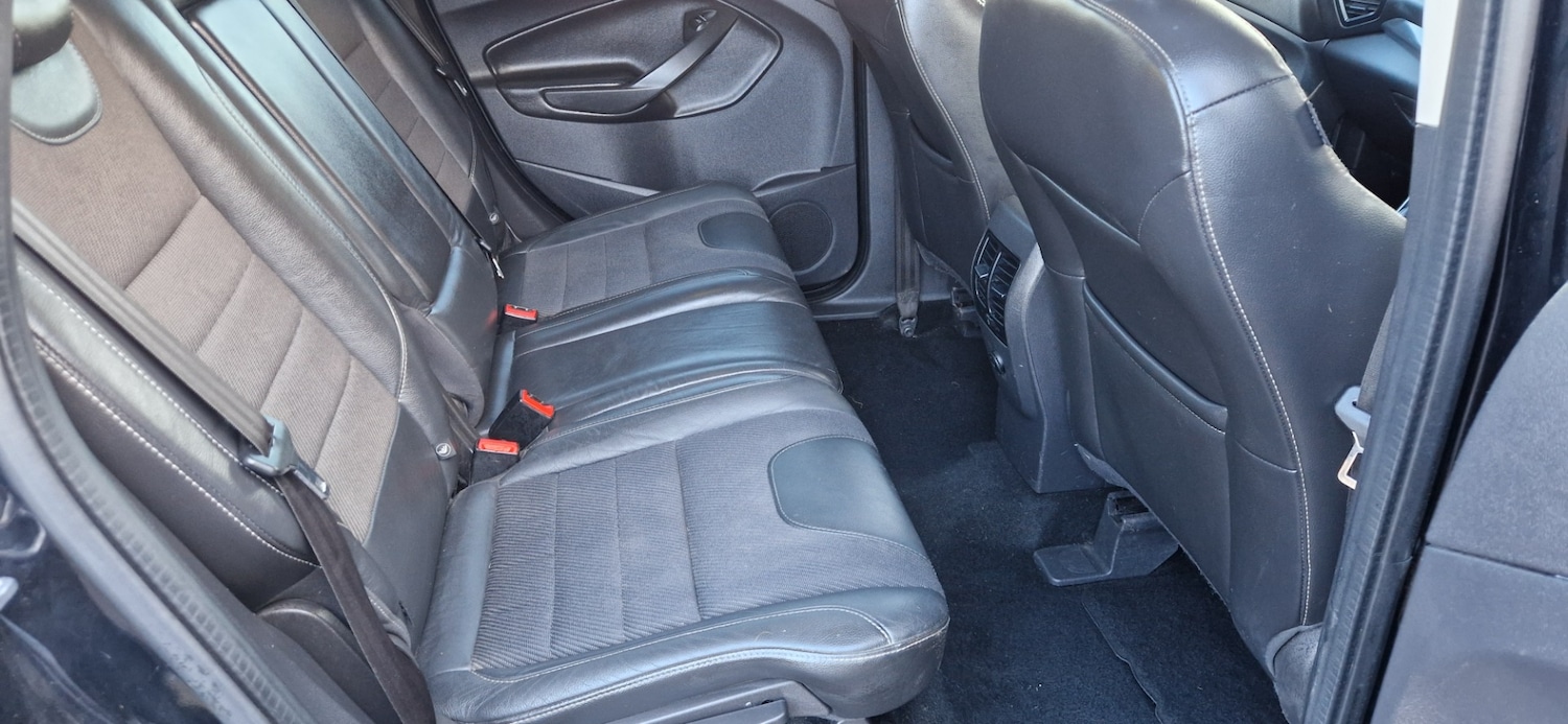 Used Ford Kuga 2015 for sale - 76374122: Photo 16