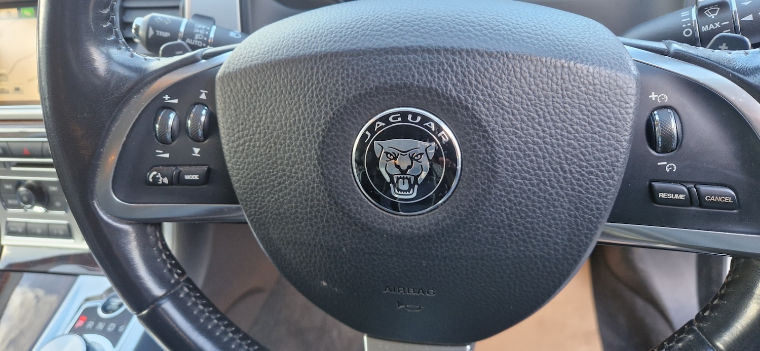 Used Jaguar XF 2015 for sale - 76894531: Photo 15