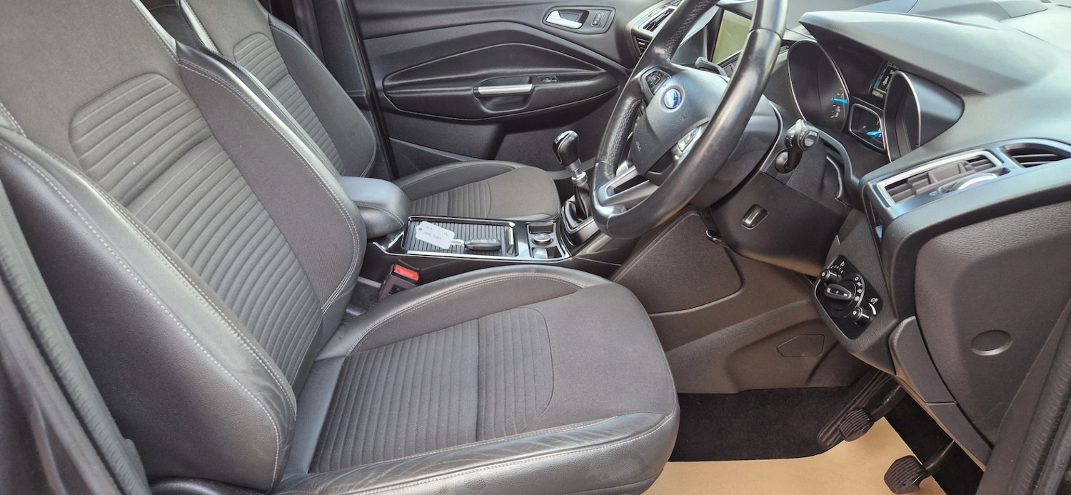 Used Ford Kuga 2018 for sale - 76436640: Photo 9