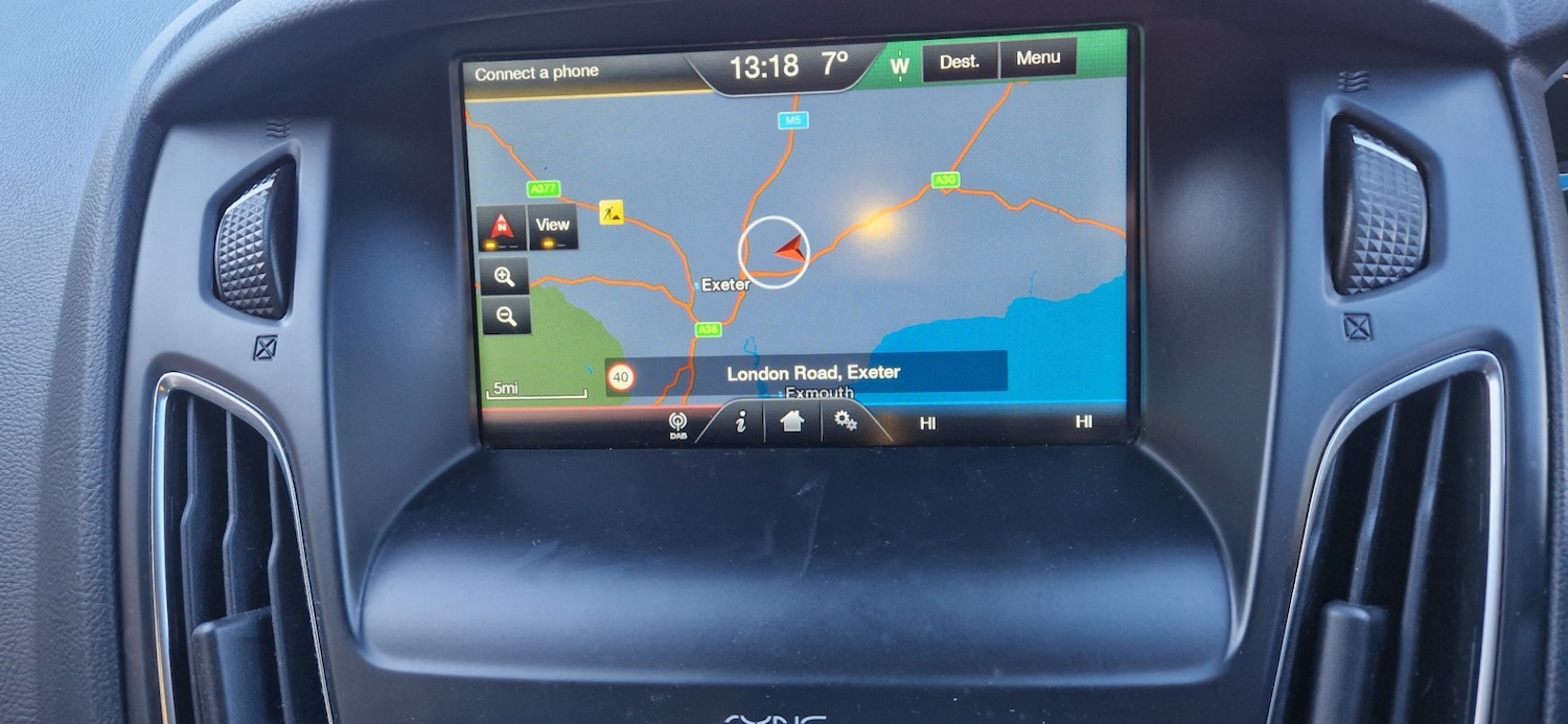 Used Ford Focus 2015 for sale - 76750187: Photo 11