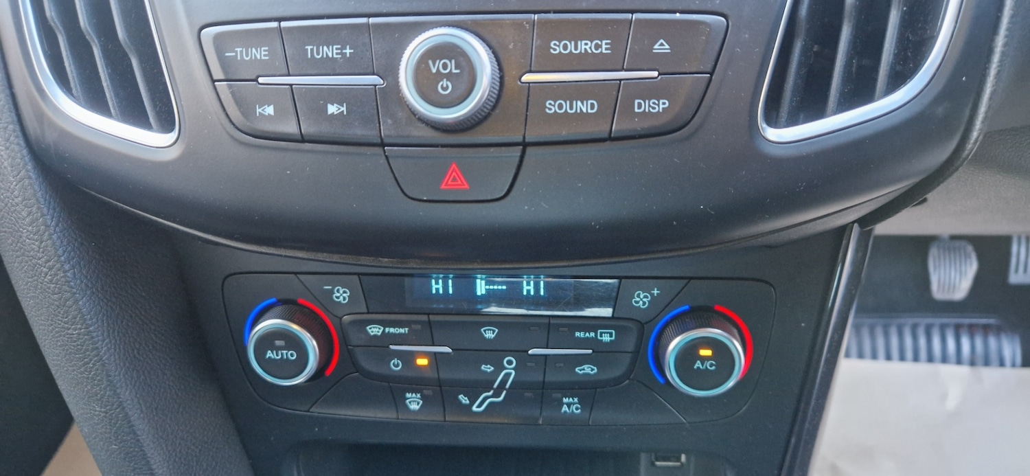 Used Ford Focus 2015 for sale - 76750187: Photo 12