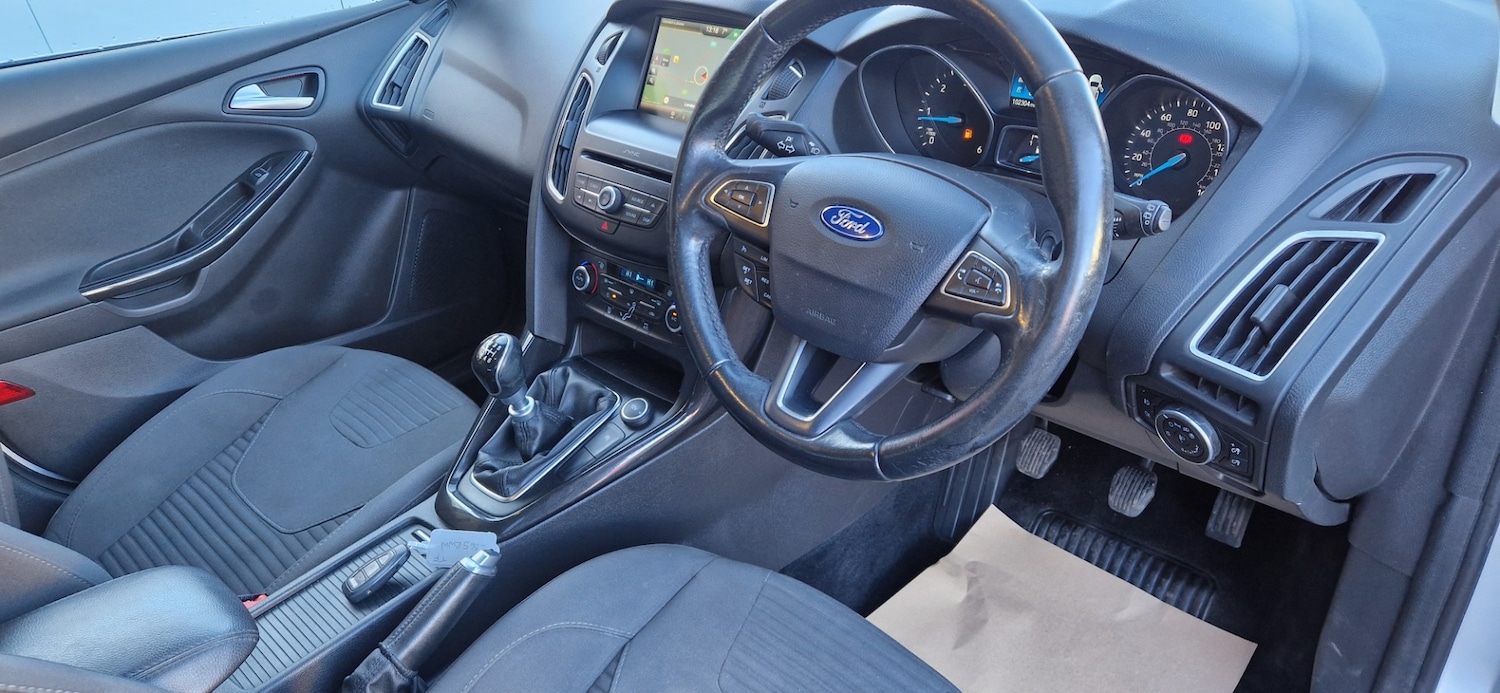 Used Ford Focus 2015 for sale - 76750187: Photo 8