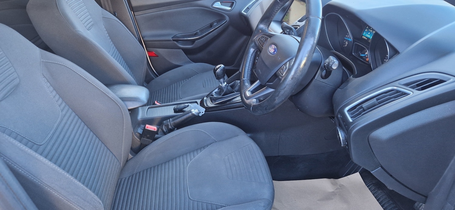 Used Ford Focus 2015 for sale - 76750187: Photo 9