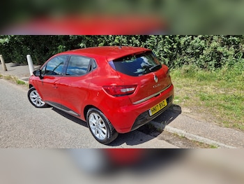 Used Renault Clio 2017 for sale - 78847598: Photo