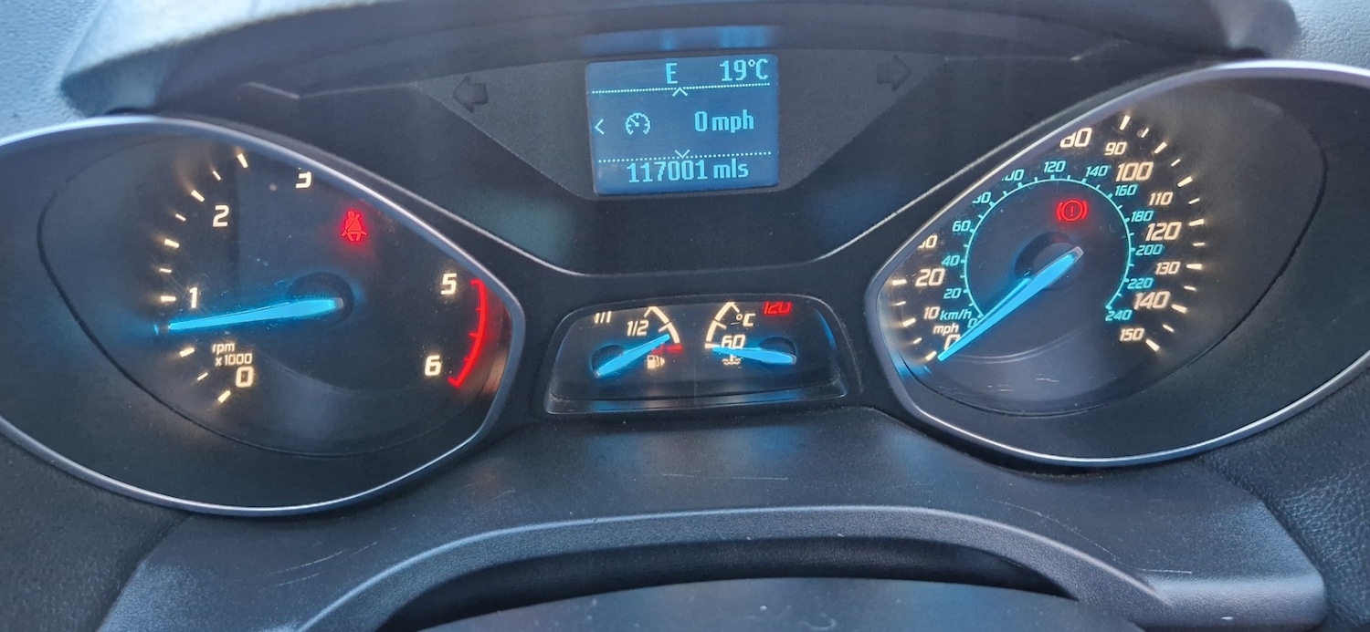 Used Ford Kuga 2014 for sale - 77934234: Photo 16