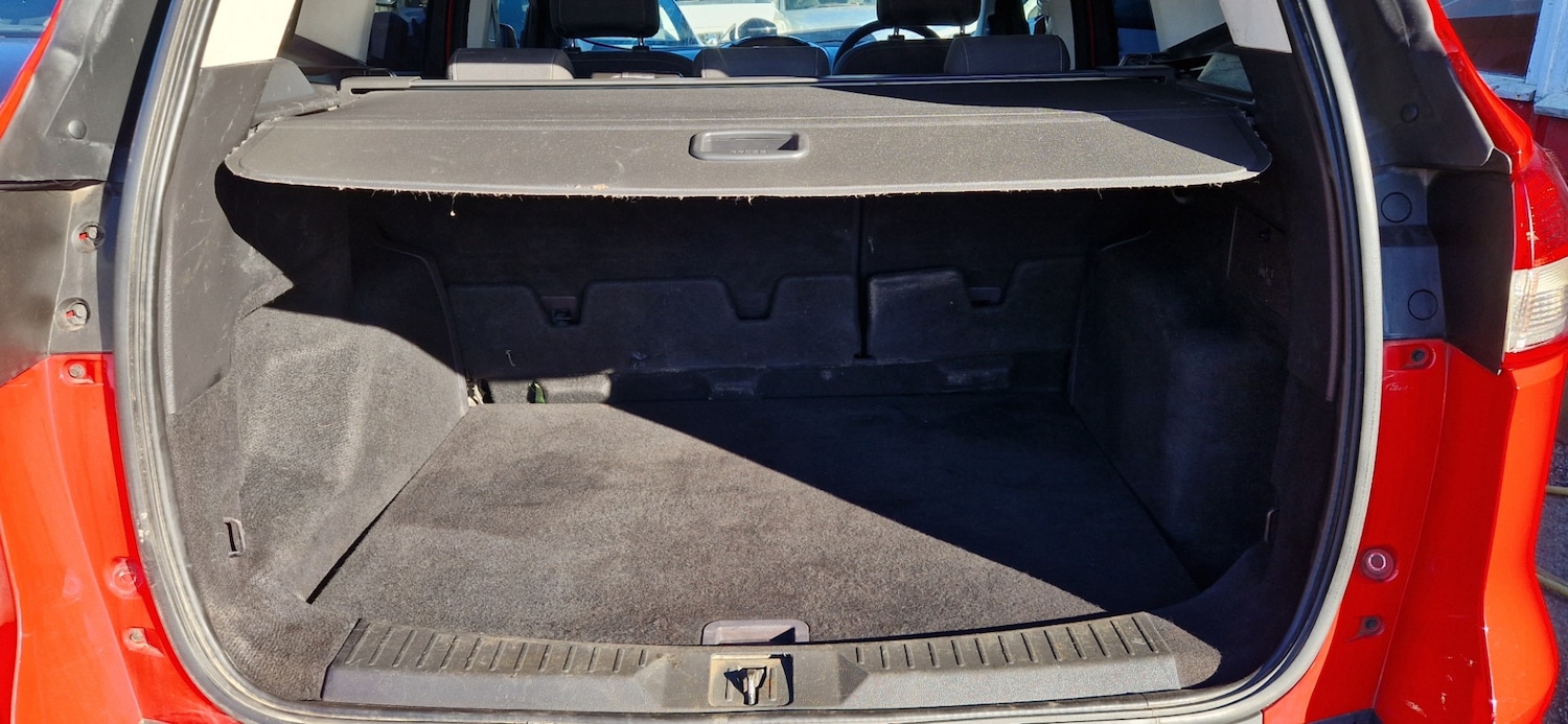 Used Ford Kuga 2014 for sale - 77934234: Photo 19