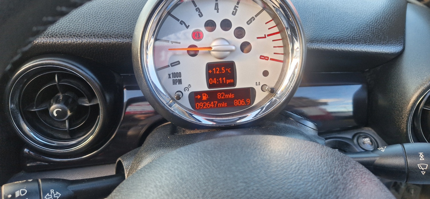 Used MINI Convertible 2010 for sale - 77718201: Photo 13