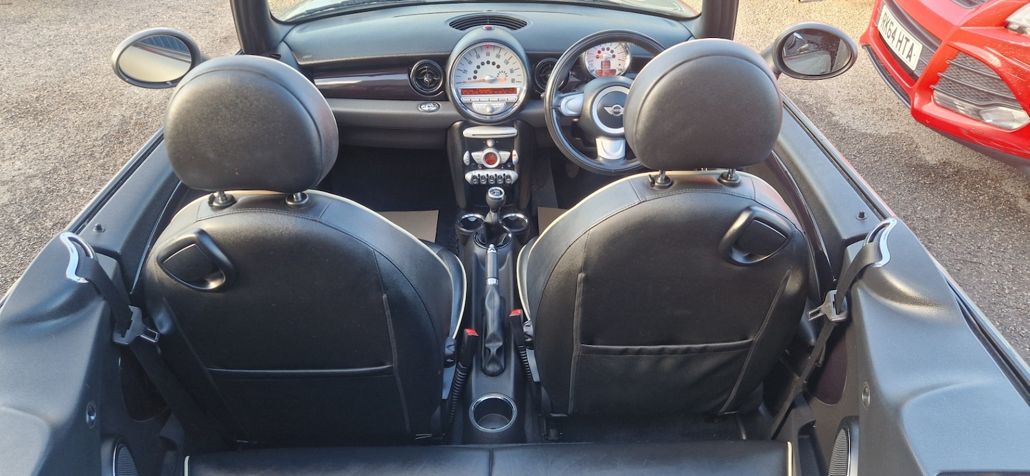 Used MINI Convertible 2010 for sale - 77718201: Photo 16